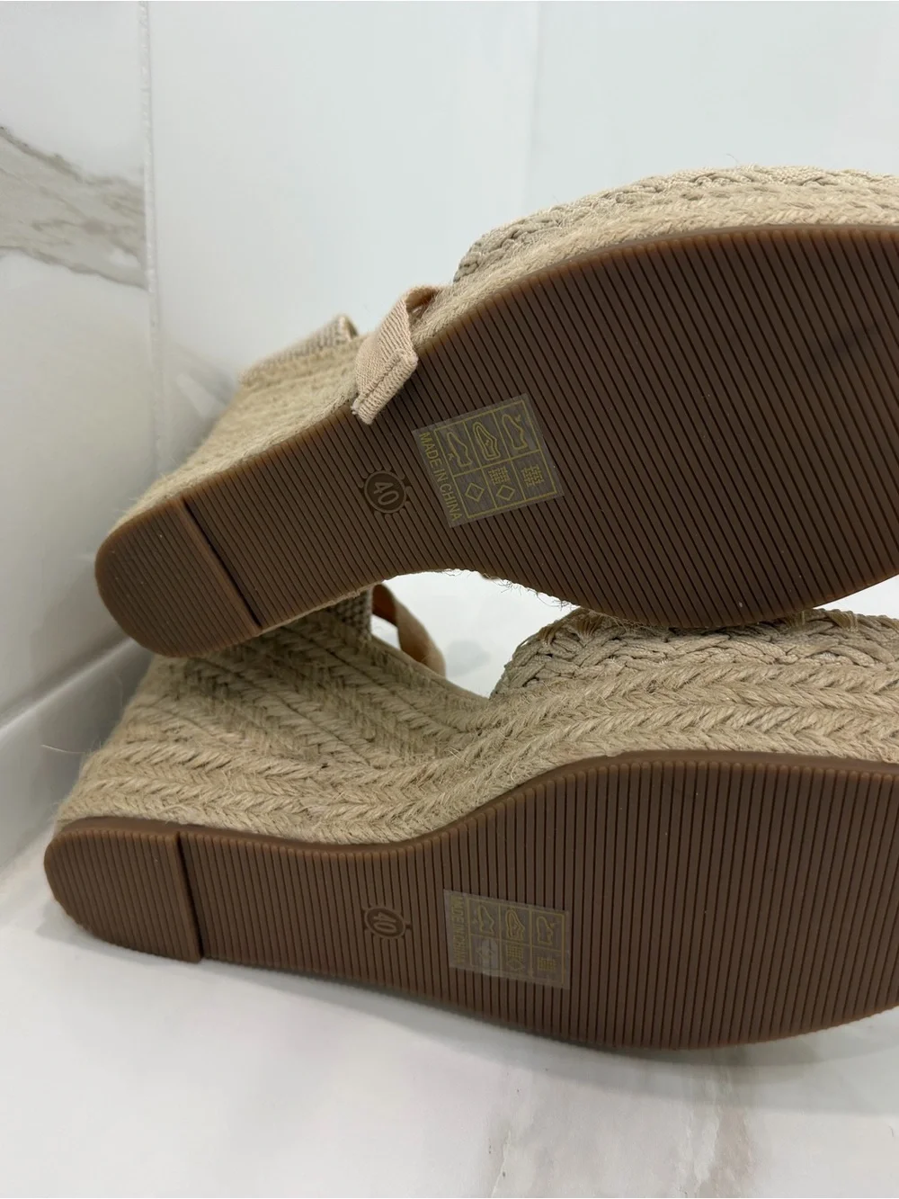 Source Unknown Taupe Espadrille Wedge Sandals with Ankle Tie EU Size 40